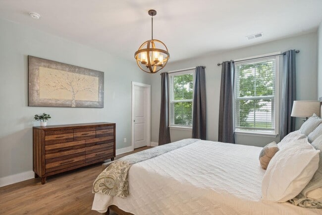 Building Photo - Impressive home in Oakfield loaded with up...
