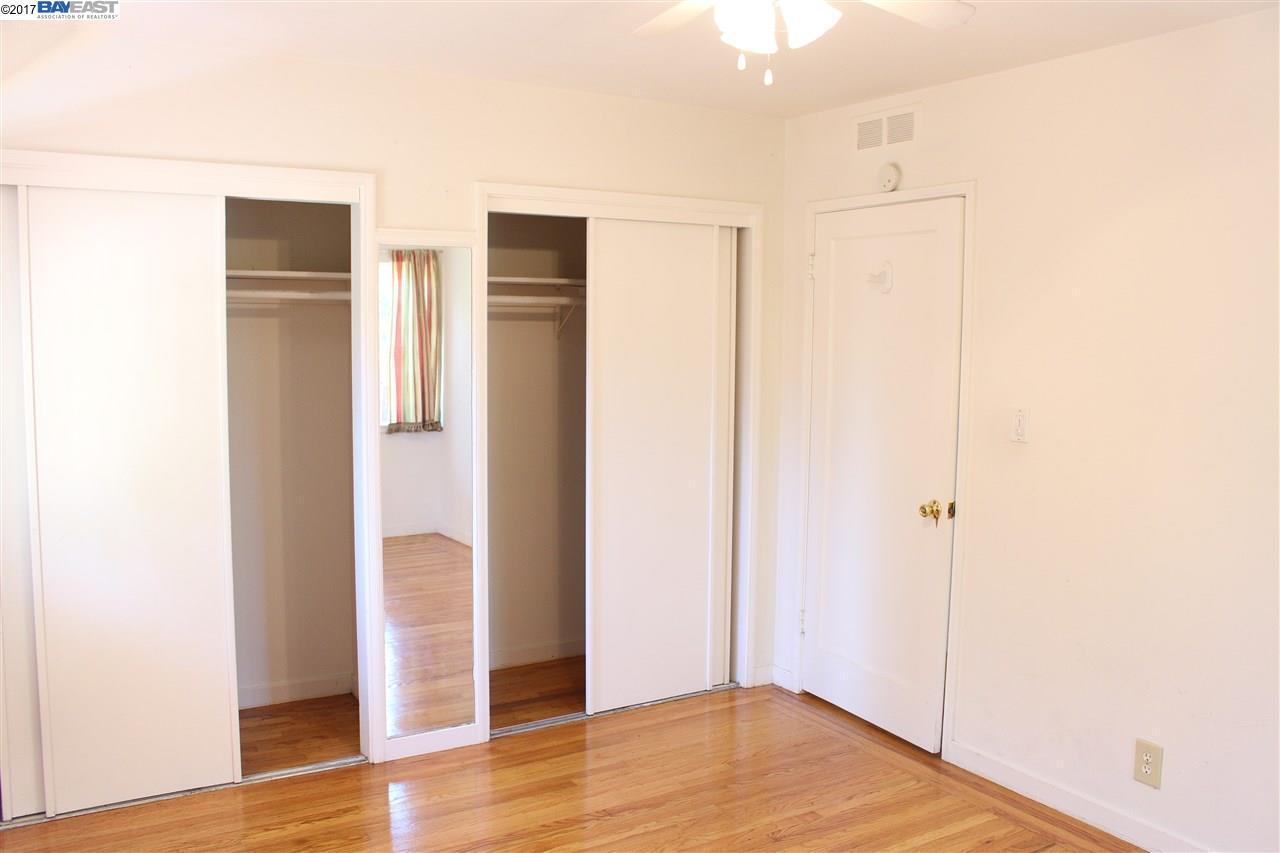 Building Photo - 15884 Connolly Ave