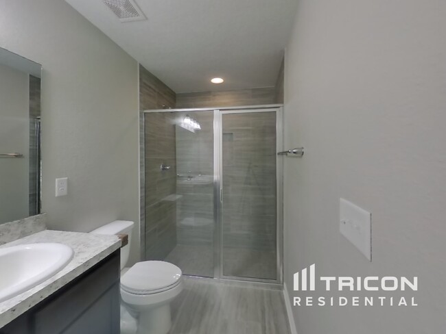 Building Photo - 1312 Sarahs Landing Dr