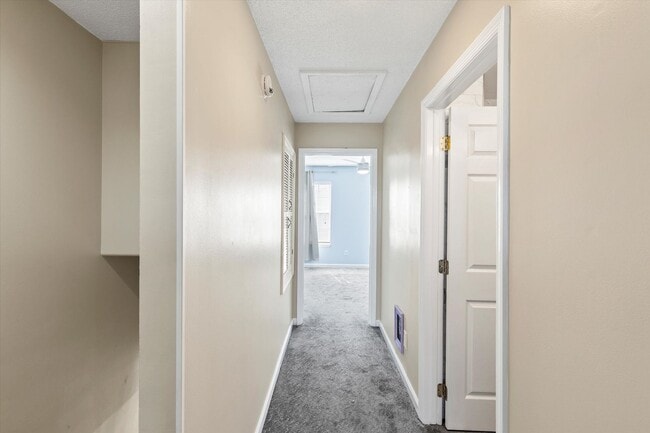 Building Photo - Charming 2-Bedroom home with Front and Rear Balconies