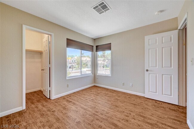 Building Photo - 2733 Brookstone Ct