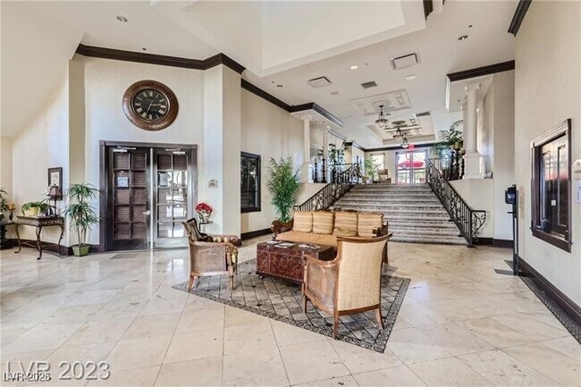 Building Photo - 2405 W Serene Ave