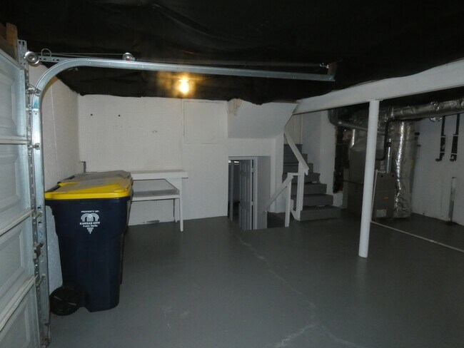 Building Photo - 5132 N Richmond Ave