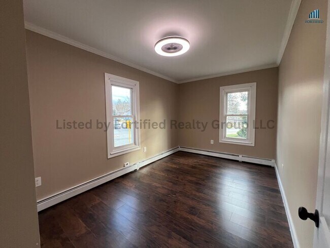 Building Photo - 380 Wilson Rd