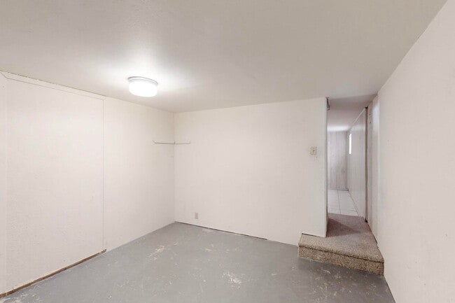Building Photo - Charming 3 bedroom, 2 bath home in Central El Paso! Special No admin fee, $29 application fee!