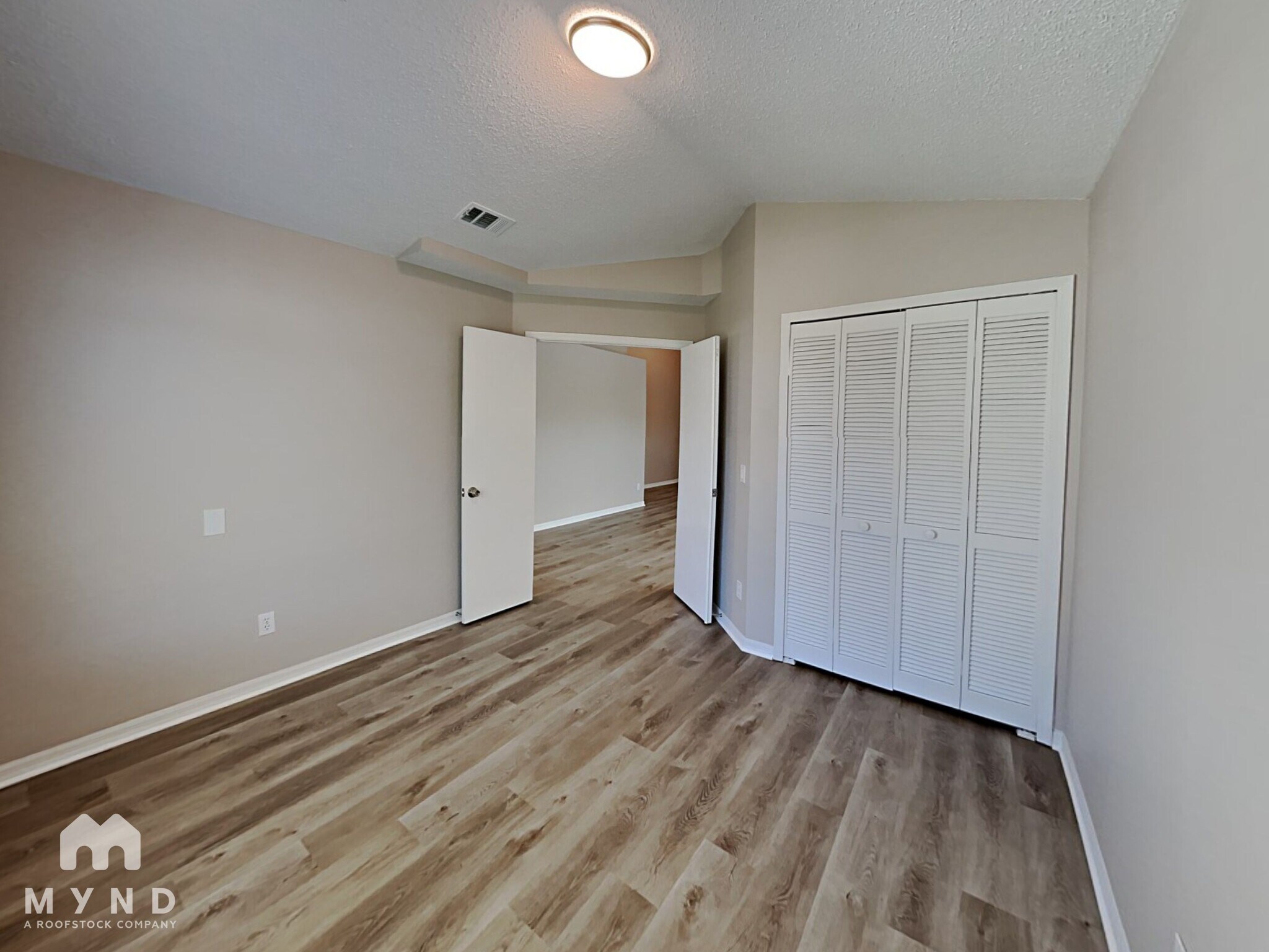 Building Photo - 915 River Wind Ave