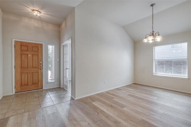 Building Photo - 1538 Haynie Bend