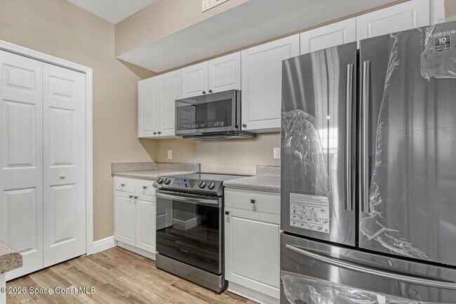 Building Photo - 1747 Sophias Dr
