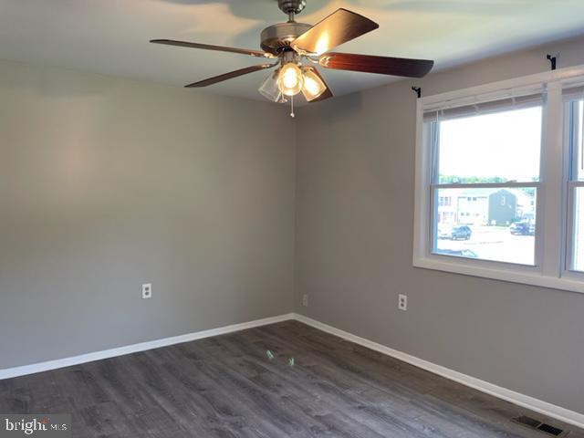 Building Photo - 538 Daisy Dr