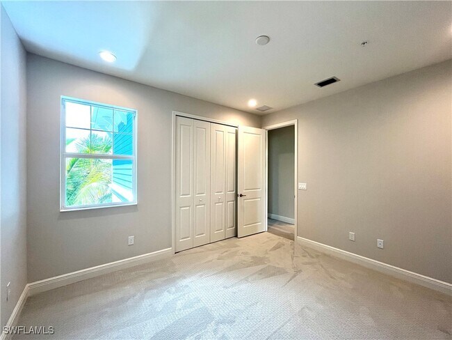 Building Photo - 2659 Seychelles Cir