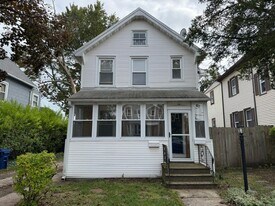 Building Photo - 14 Court St