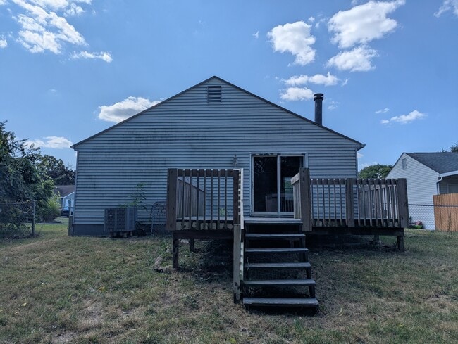 Building Photo - 2544 Dwiton Ct