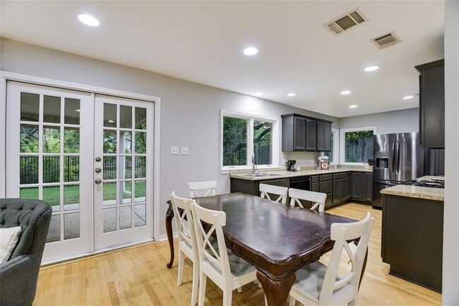 Building Photo - 7615 Rockpoint Dr