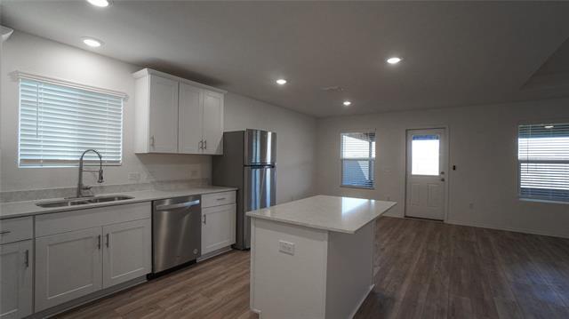 Building Photo - 1913 Javelina St