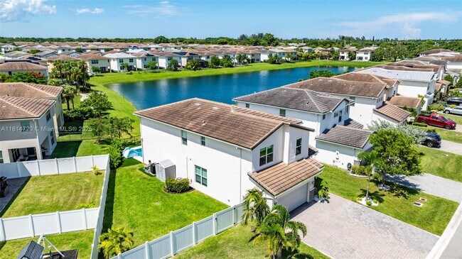 Building Photo - 1171 Veleiros Blvd