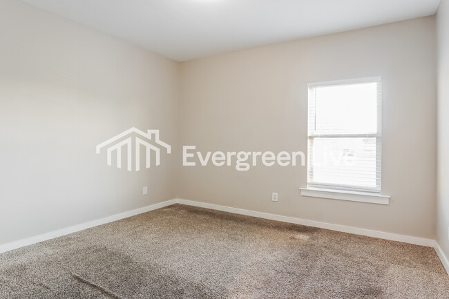 Building Photo - 11127 Summerchase Lp