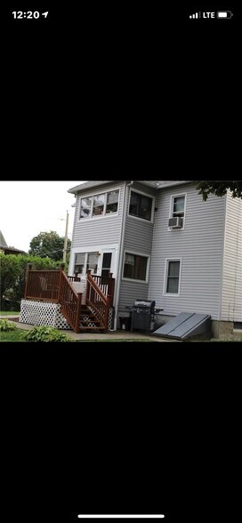 Building Photo - 76 Benham St