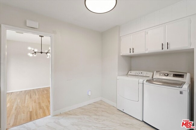 Building Photo - 8348 Reading Ave