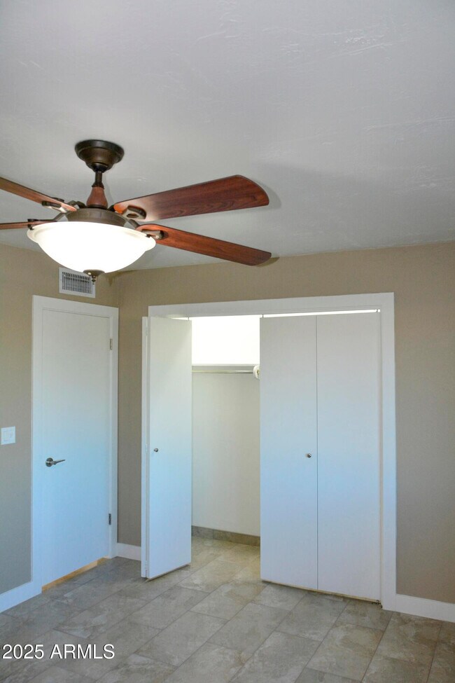 Building Photo - 14801 N Agua Fria Dr