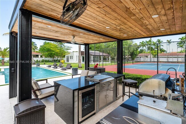 Building Photo - 11531 SW 93rd St