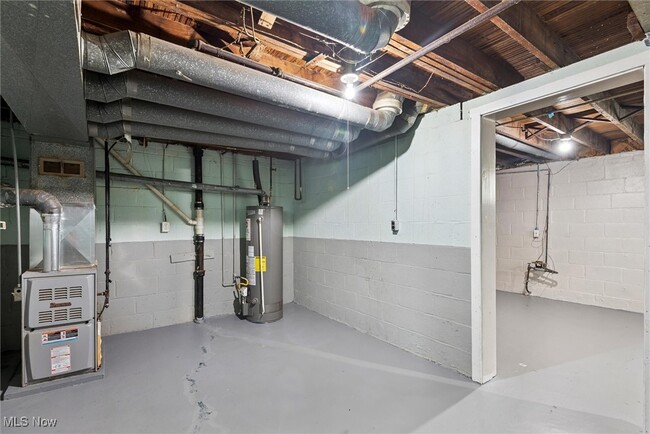 Building Photo - 4723 W 125th St