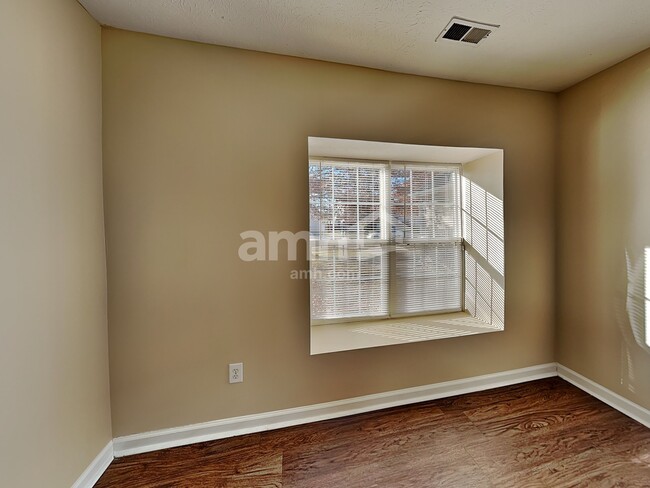 Building Photo - 12293 Driftstone Dr