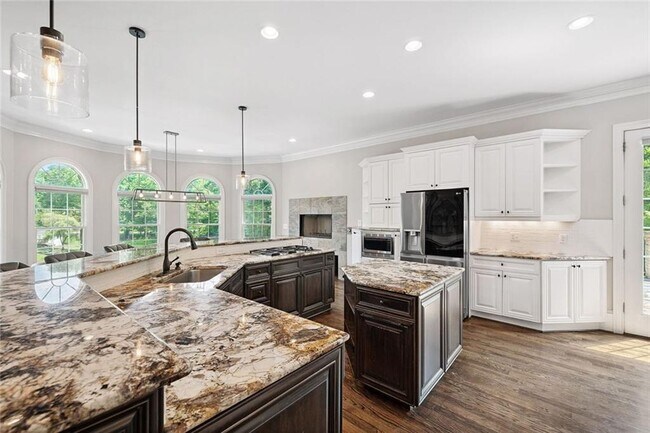 Building Photo - 11140 W Rd