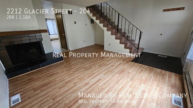 Building Photo - 2212 Glacier St