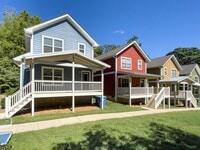 Building Photo - Charming Three-Bedroom Cottage in Oakley