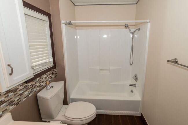 Building Photo - Prairie Lane Estates 3 bedroom ranch with spacious rooms and amenities beyond your imagination