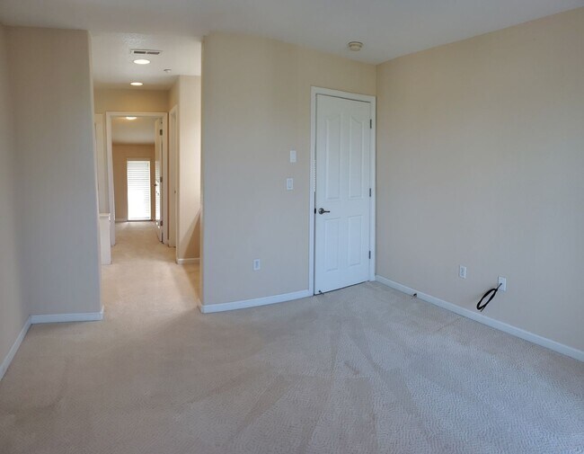 Building Photo - 48173 Alta Vista Terrace