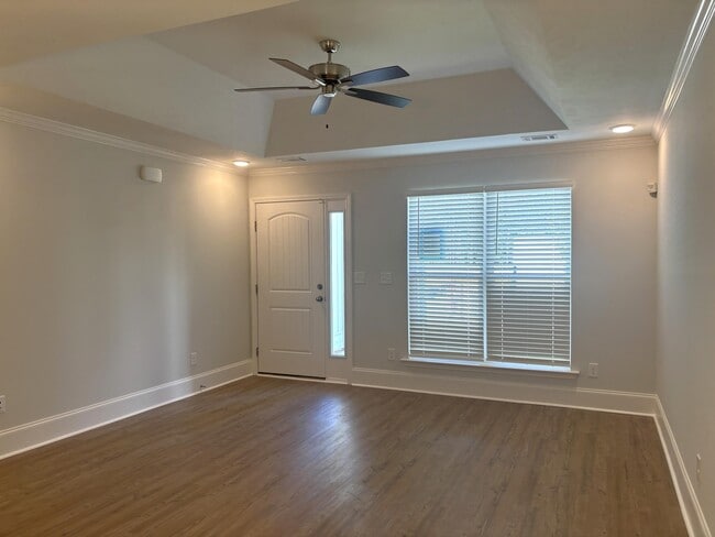 Building Photo - 8104 Bannock Cir