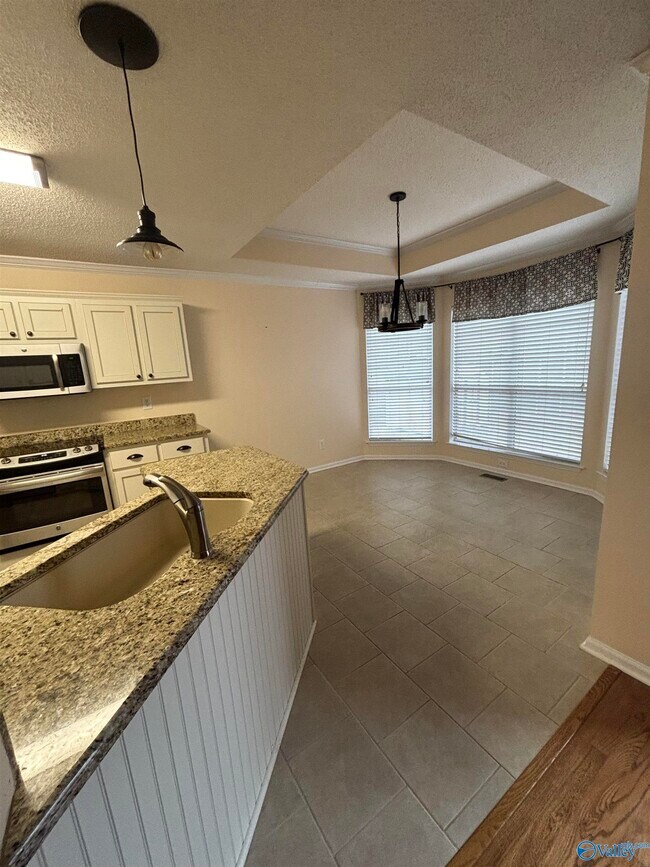 Building Photo - 140 Freedom Way