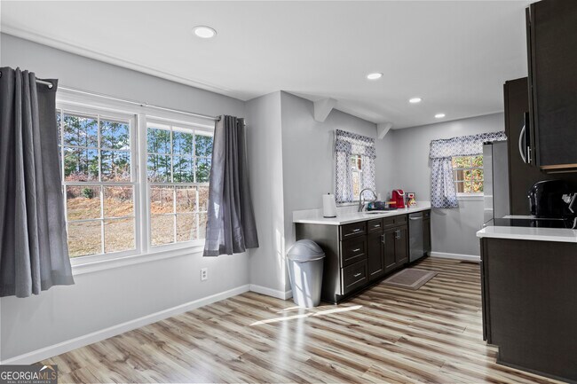 Building Photo - 3727 Calmer Cir