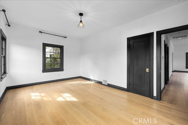 Building Photo - 1118 S Highland Ave