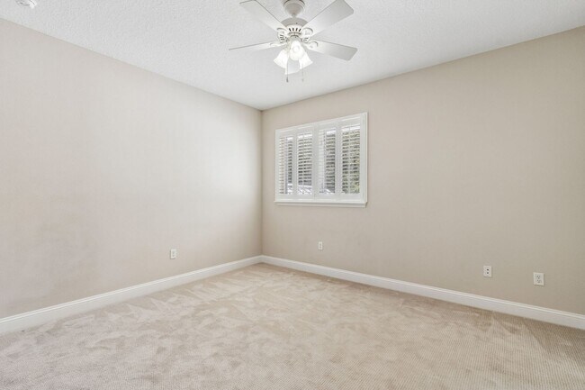 Building Photo - Coastal Luxury Townhome in Gated Amelia Island Community with Elevator & Garage