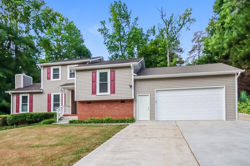 Building Photo - 917 Oakridge Dr