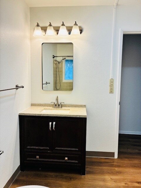 BATHROOM - 3334 SE 9th Ave