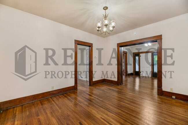 Building Photo - 1405 S Ida St