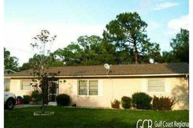 Building Photo - 2101 Utica Dr