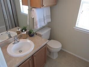 Building Photo - 504 Rolling Oak Dr