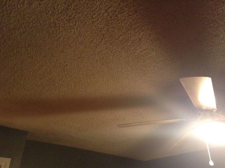 Building Photo - 241 E Township Line Rd