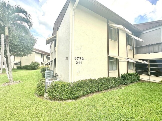 Building Photo - 5773 La Pinata Blvd