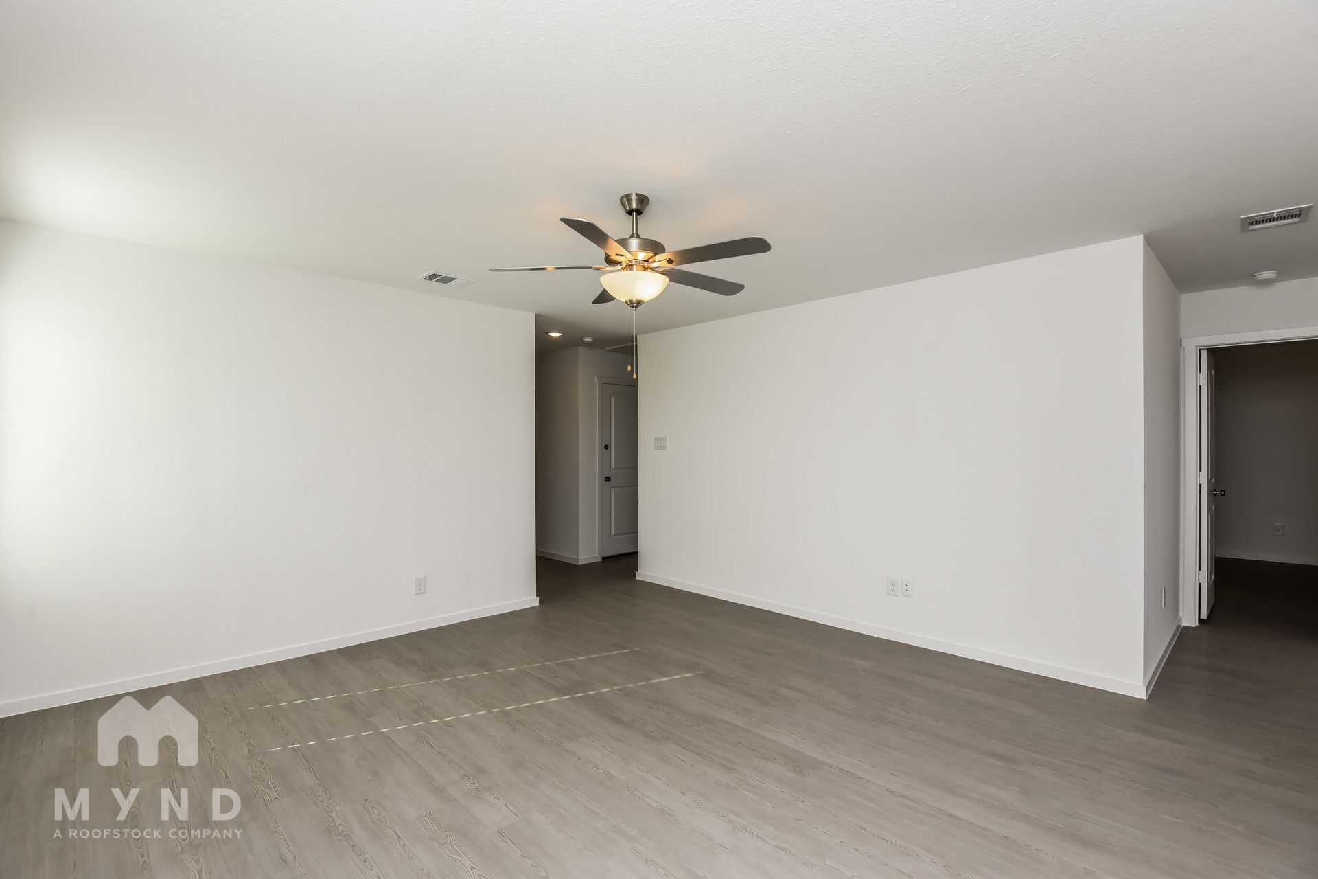 Building Photo - 2745 Ctr Crk Ln