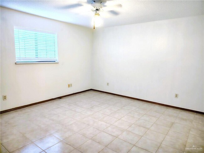 Building Photo - 3511 Datepalm Ave