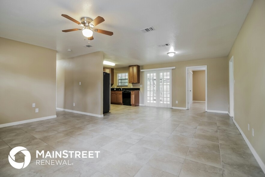 Building Photo - 5960 Homestead Ave