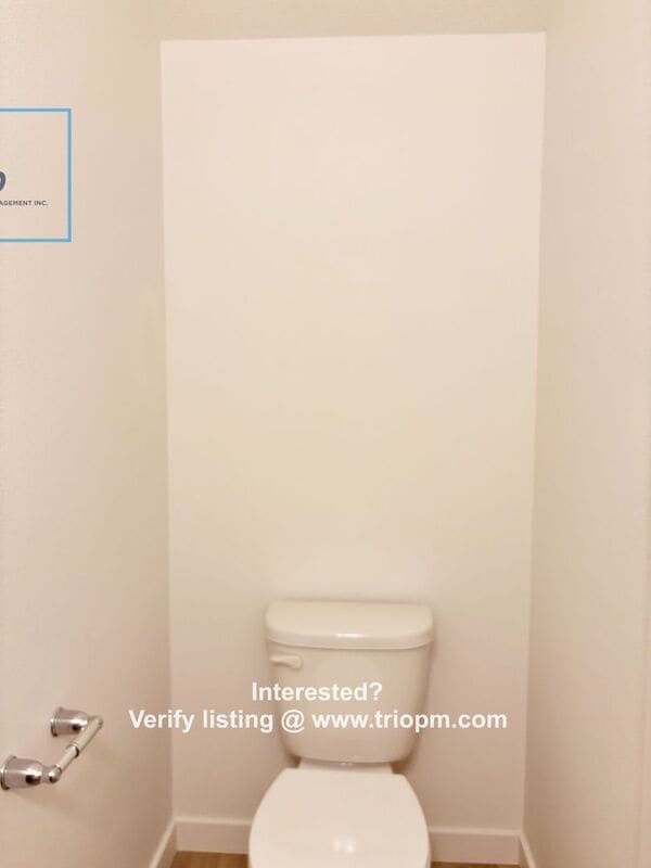 Building Photo - 2442 Brackenfern Rd