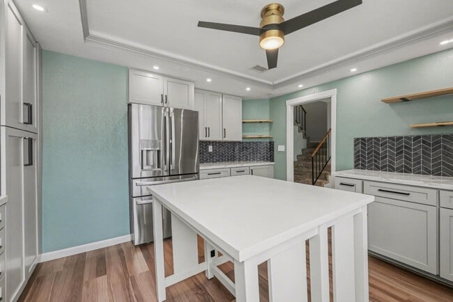 Building Photo - 169 Heron Dr