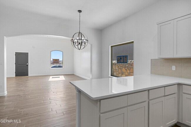 Building Photo - 232 Emerald Rock