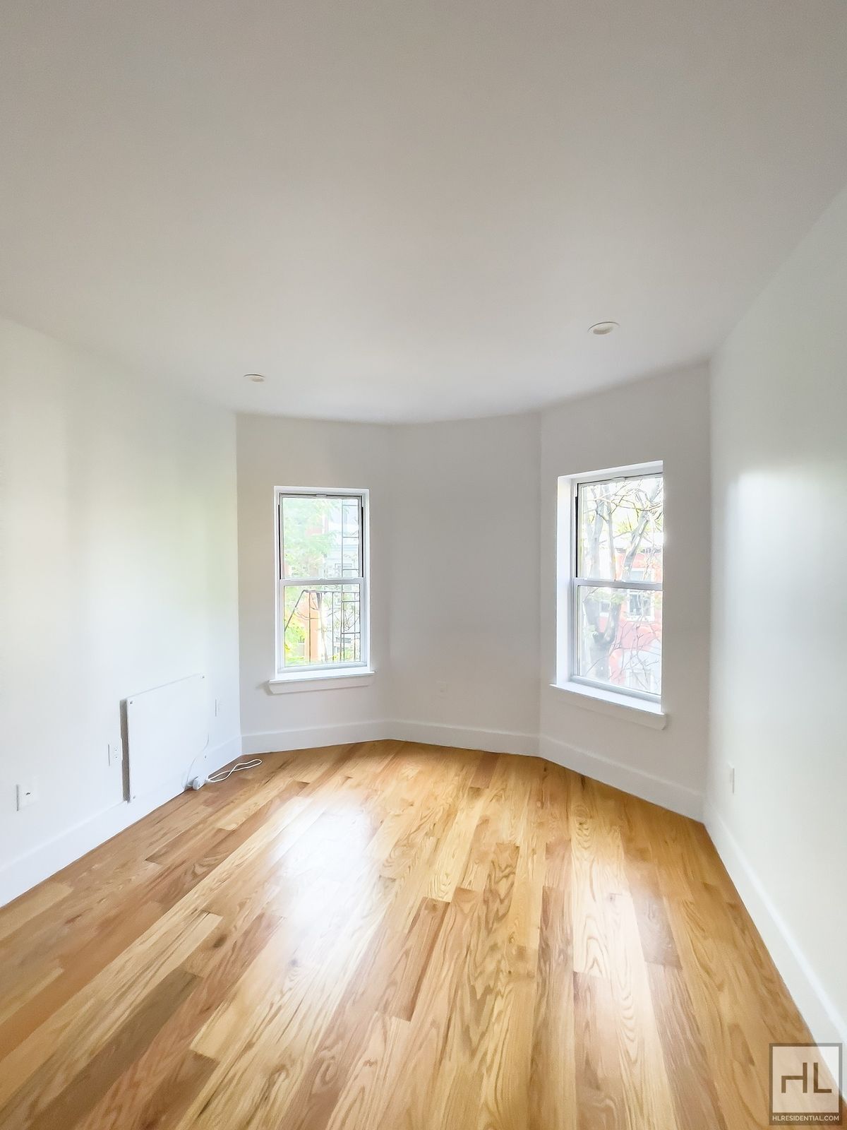 Building Photo - CROWN HEIGHTS / Amazing Sunlit 3-Bed 2-Bath